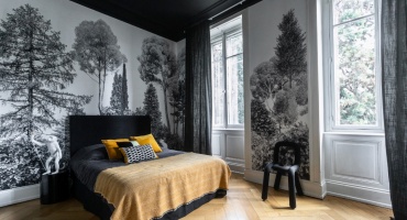panoramique forêt noir et blanc en tête de lit, par Beauté Intérieure, Décoratrice UFDI 68